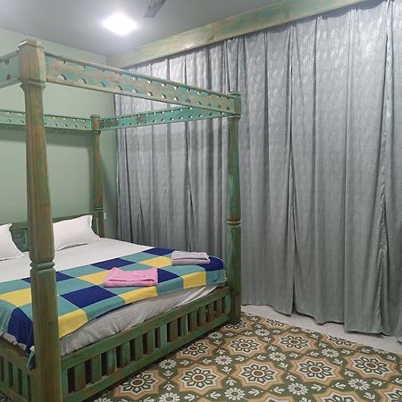 Lavish Exotic Hotel & Apartments Arambol Eksteriør bilde