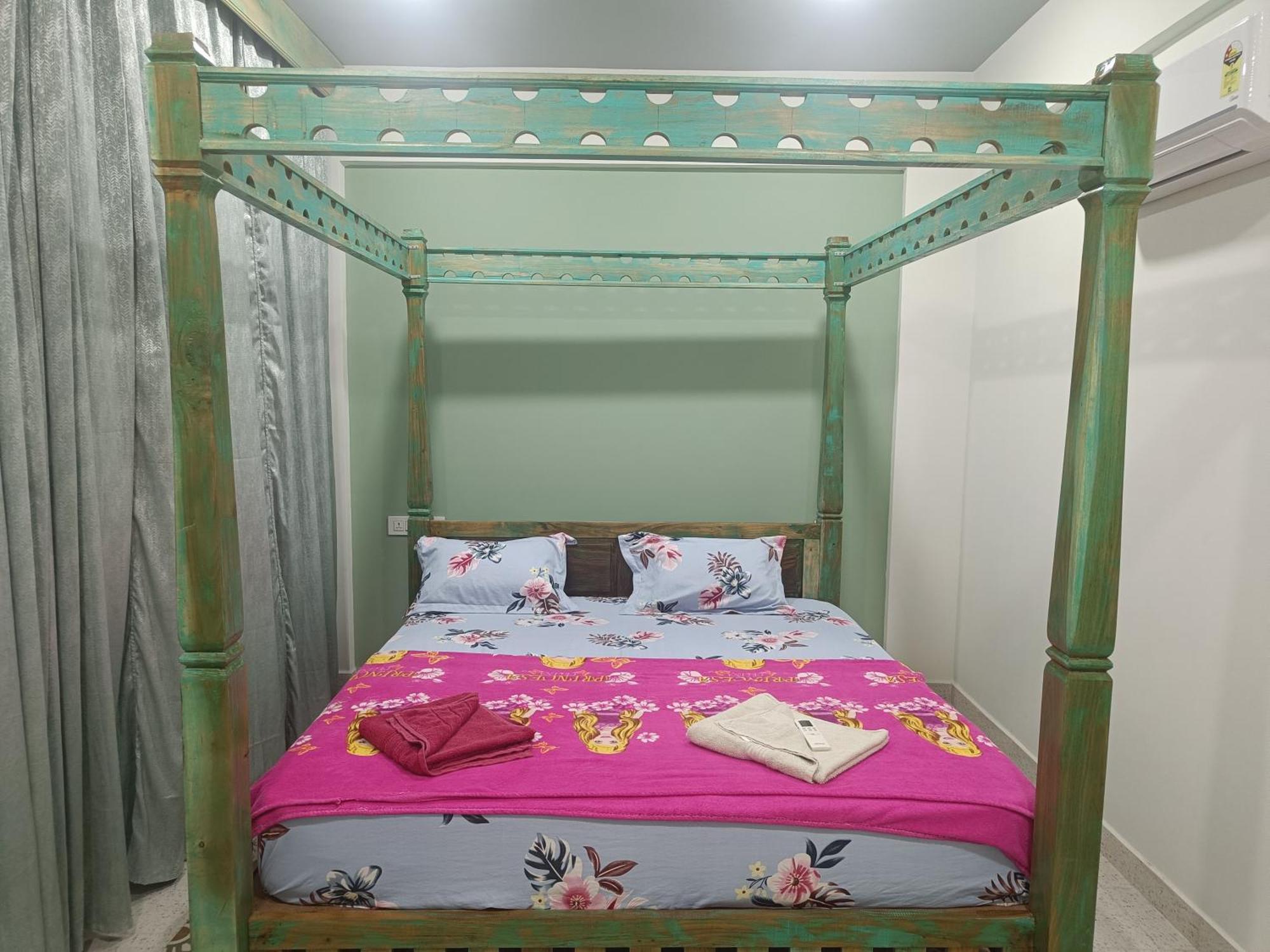 Lavish Exotic Hotel & Apartments Arambol Eksteriør bilde