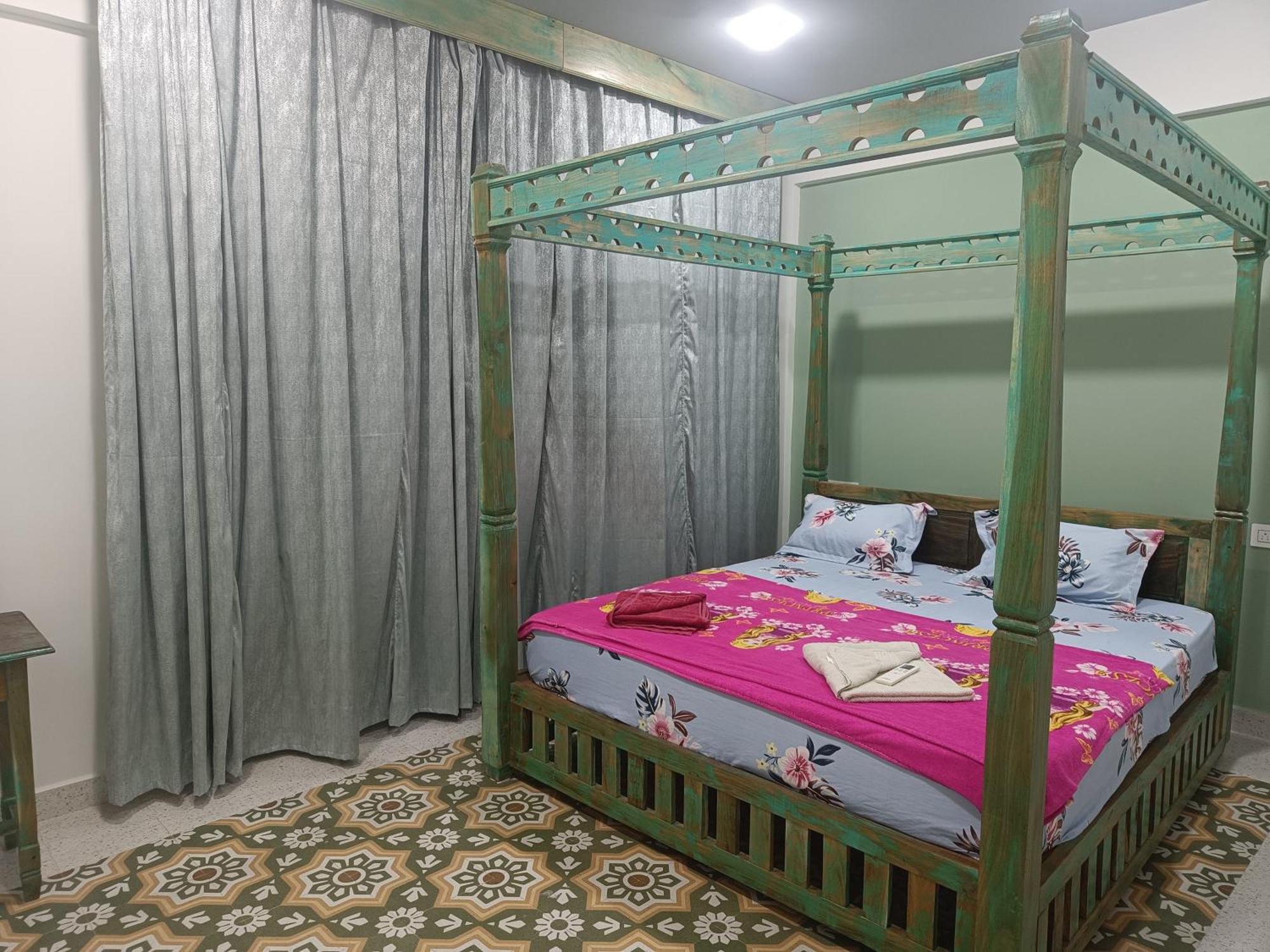 Lavish Exotic Hotel & Apartments Arambol Eksteriør bilde